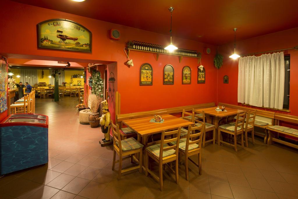 Pension & Restaurace Zeleny Mlyn Žacléř Buitenkant foto